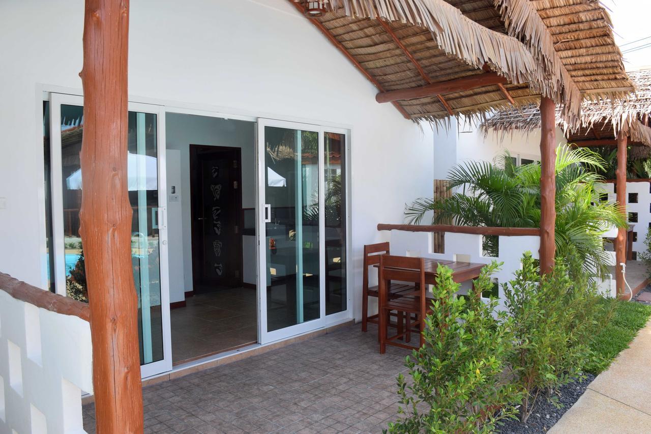 Vivi Bungalows Resort Nai Harn Екстериор снимка