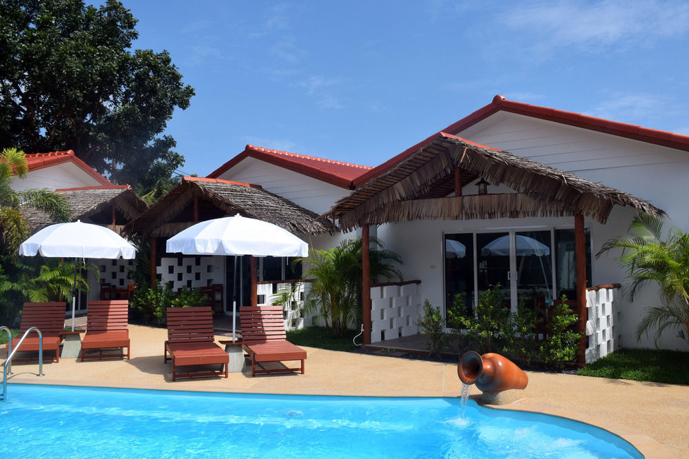 Vivi Bungalows Resort Nai Harn Екстериор снимка